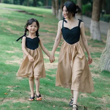 Летние новые одинаковые платья для мамы и дочки, одинаковые наряды для семьи, Женские детские кружевные платья, Одежда для девочек во французском стиле
