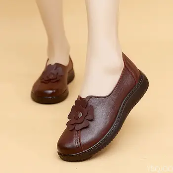 Лоферы в стиле ретро 2022 года, Женские туфли на плоской подошве, весенние слипоны, Женская демисезонная повседневная обувь для мамы, черная