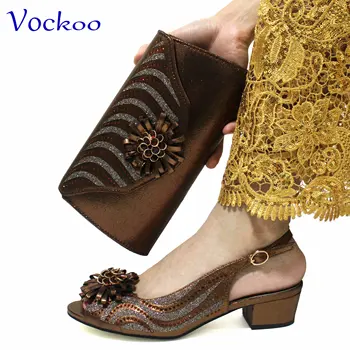 2024 Модные женские туфли и сумка в африканском стиле кофейного цвета, высококачественные квадратные каблуки со стразами для платья