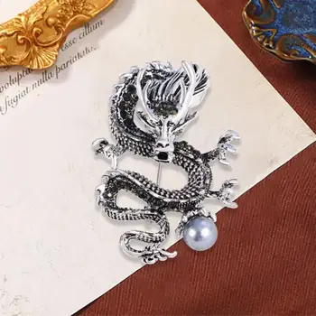 Значок на пальто, Брошь с эмалью в виде китайского дракона для мужчин и женщин, Брошь с лацканами из искусственного жемчуга в винтажном стиле, аксессуар для вечеринок