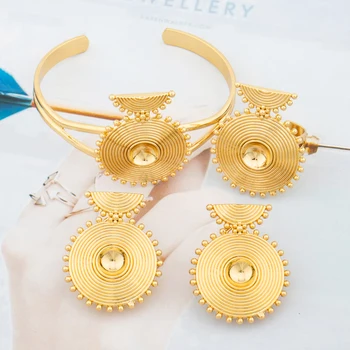 Трендовые украшения золотого цвета для женщин, серьги-клипсы в Африканском Дубае и набор колец-браслетов, Ювелирный набор с покрытием из 18-каратного золота, Аксессуары и подарки